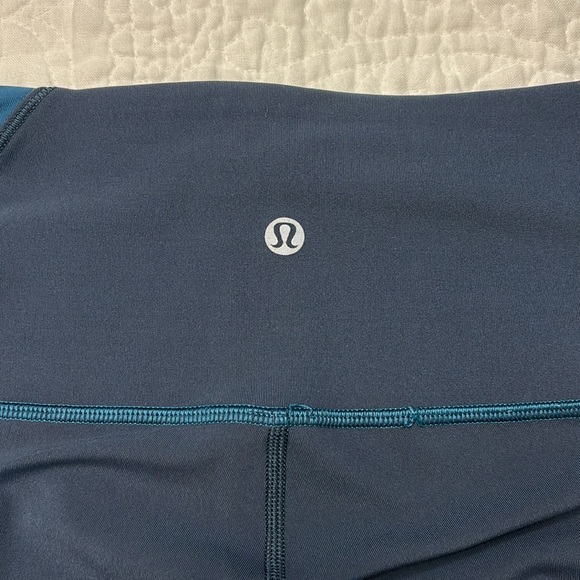 Lululemon Wunder under special edition leggings.  7/8 lengthy. - Picture 9 of 17